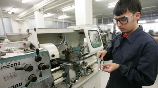 La Formación Profesional sigue siendo mayoritariamente masculina en Navarra en ciclos de FP de Grado Medio y FP Superior son hombres (el 57%) frente al 42% de mujeres